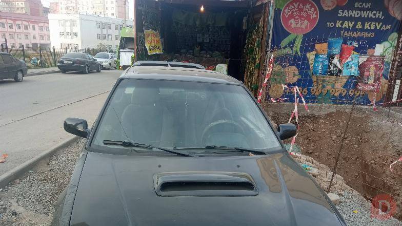 Продаю Хонду Цивик автомат 1,5 обьем Bishkek - изображение 1