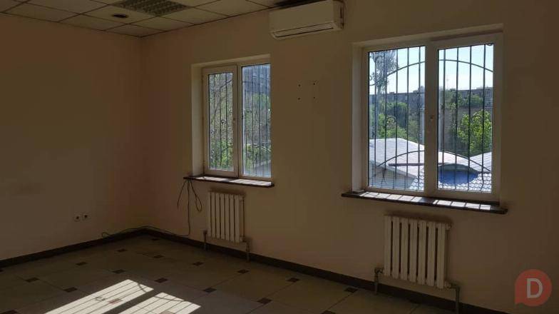 Сдается офисное помещение, 28 кв.м, р-он 1000 Мелочей, б/п Bishkek - изображение 1