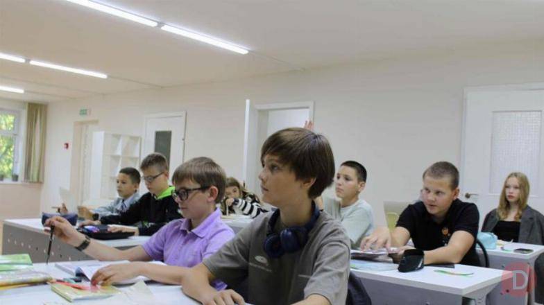 Частная школа с малыми классами для эффективного обучения Moscow - изображение 1