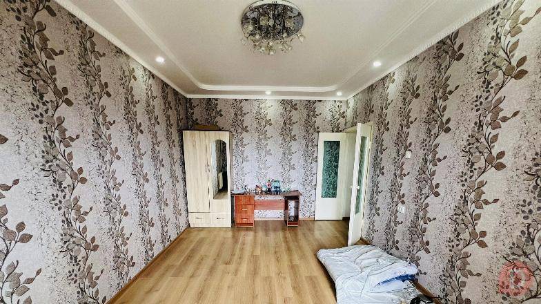 Продаётся 1кв. 105с, мкр. Кок-Жар возле речки (прохладнее) Бишкек - изображение 1
