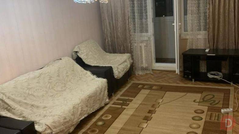 Сдается 2-комн. кв. 8 мкр 0777369697 Бишкек - изображение 1