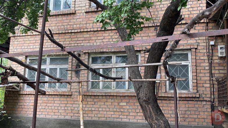 Продаю 2х этажный, кирпичный дом, по адресу с. Аламедин Bishkek - изображение 1
