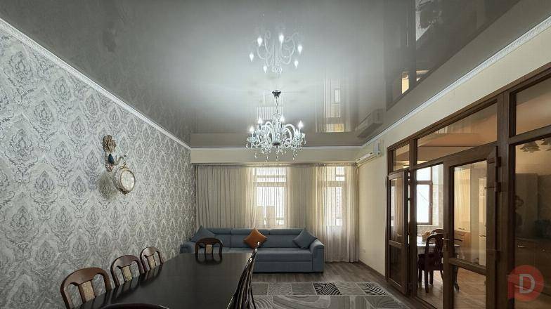 ПРОДАЮ! 3-комн. 118м² с Паркингом, Уметалиева/Киевскся– 230т$ Bishkek - изображение 1