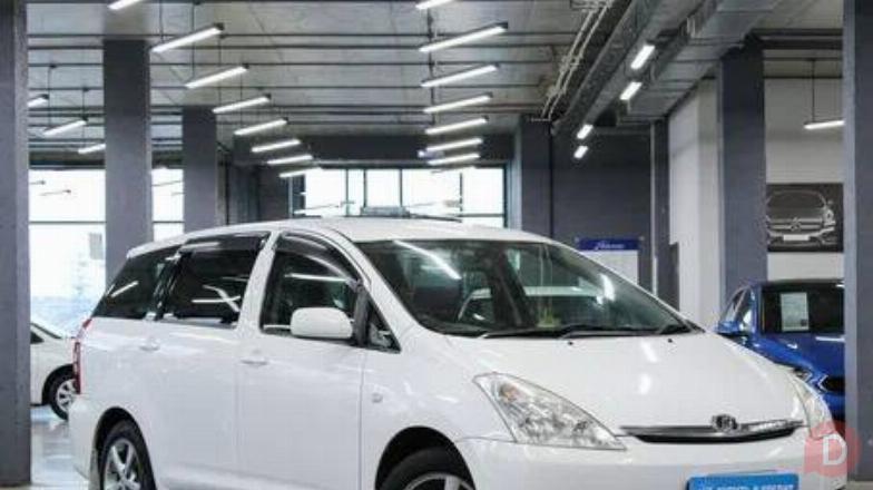 Продаю Toyota Wish, 2003 г.в, 8000 $. Бишкек - изображение 1