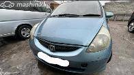 Продаю машину Honda fit 2005год.