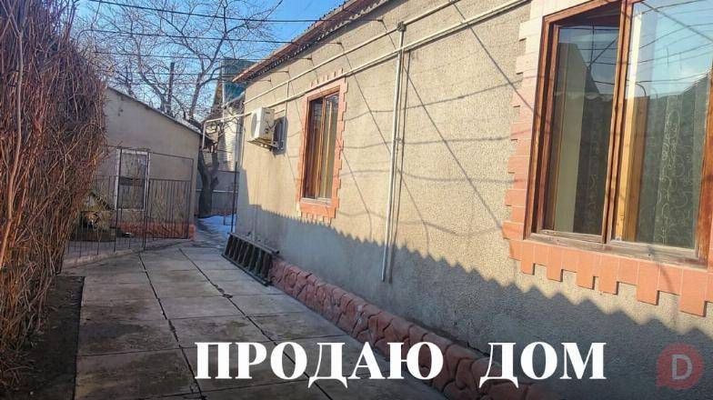 Продаю жилой кирпичный дом в районе ул. Коммунаров Участок 4,5сотк Bishkek - изображение 1