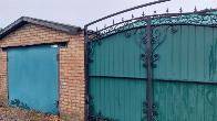 Дом 110 кв.м. с участком в удобном р-не, гараж с ямой, высокий забор,