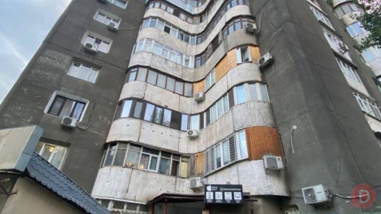 Продается 3-комнатная квартира. Мкр. Асанбай! Индив планировка Бишкек - изображение 1