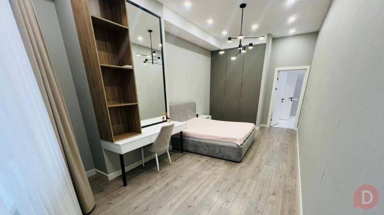 Сдаётся 3х комнатная элитка в центре (сквер Тоголок Молдо) район Исано Bishkek - изображение 1