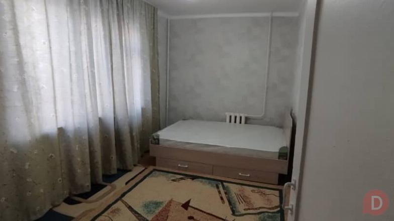 Сдается 2 комнатная квартира, 4 микрорайон, Bishkek - изображение 1