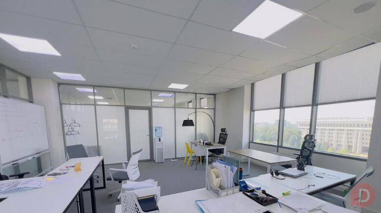 Сдаётся офис премиум-класса в центре (362кв.м.) БЦ Орион-2 Bishkek - изображение 1