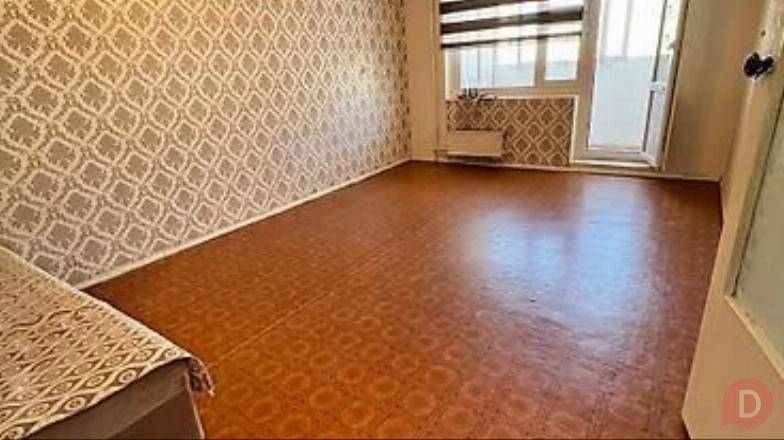 Срочно! Продается 2х комнатная просторная квартира г Кара Балта Bishkek - изображение 1