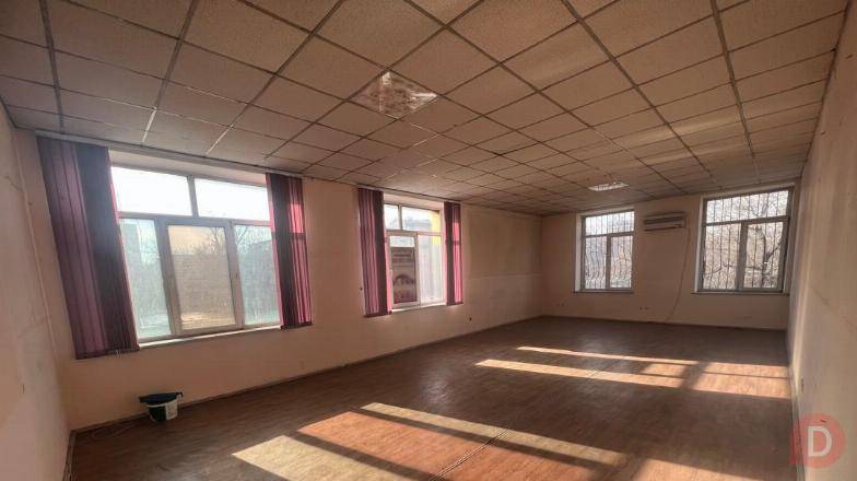 Сдаётся коммерческое помещение 193м2 в Пишпеке Льва Толстого/Репина Бишкек - изображение 1