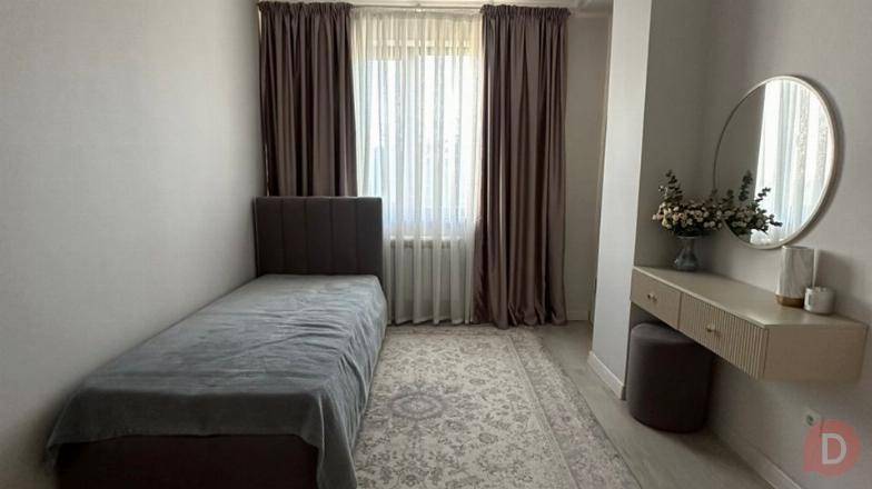 Продаю 2-комнатную квартиру, р-он Филармонии, бп Bishkek - изображение 1