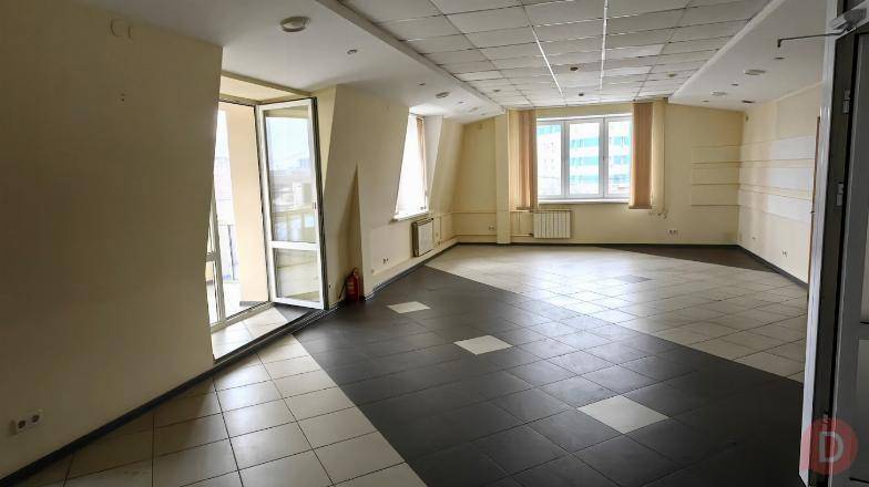 Офис в самом центре города 189 м² 1 линия Красноярск - изображение 1