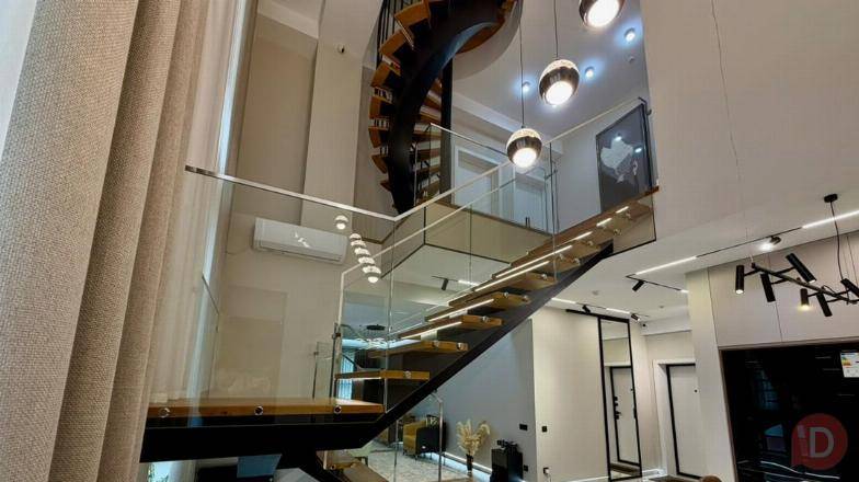 В продаже пентхаус с ремонтом! 3 уровня 252м2 - 670000$ Bishkek - изображение 1