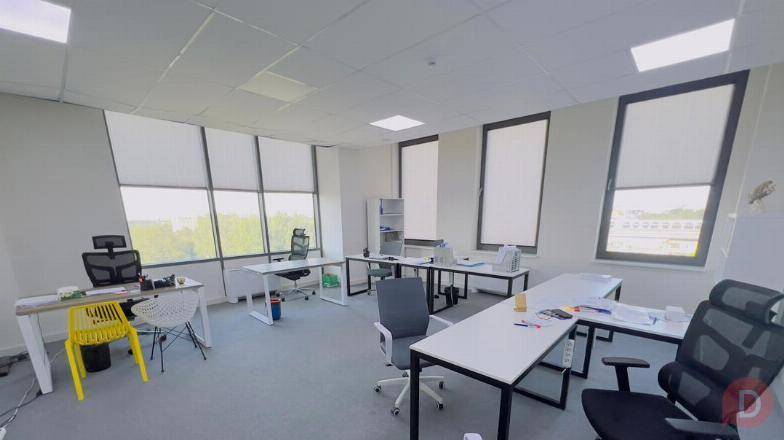 Сдаётся офис премиум-класса в центре (250 кв.м.) БЦ Орион-2 Bishkek - изображение 1