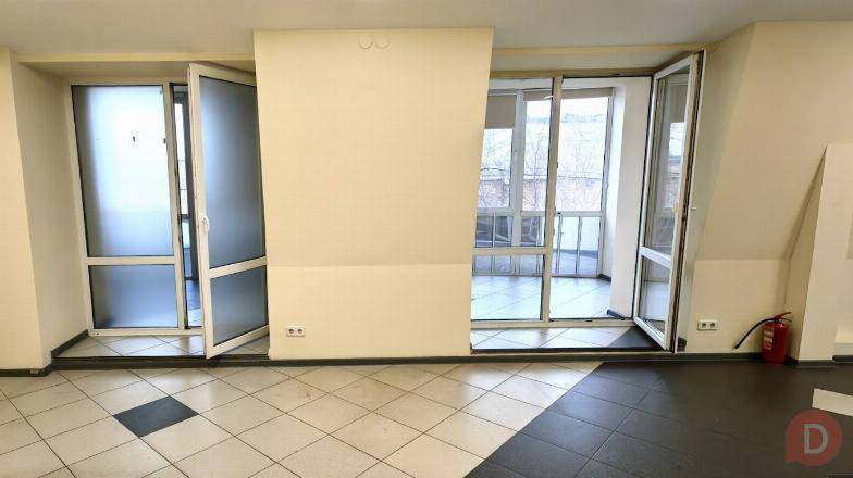 Офис в самом центре города 189 м² 1 линия Красноярск - изображение 1