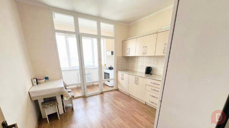 1-комнатная квартира от «Бишкек Курулуш», 11 микрорайон ул. Нуркамала/ Bishkek - изображение 1