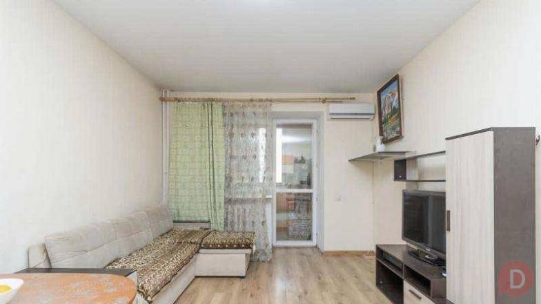 Уютная 1-комнатная квартира 42,6 м² с ремонтом и техникой в 3-м Заречн Тюмень - изображение 1