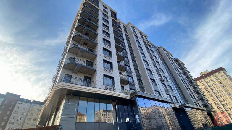 Продается 2 комнатная квартира с ремонтом. ЖК 12 City Residence Bishkek - изображение 1