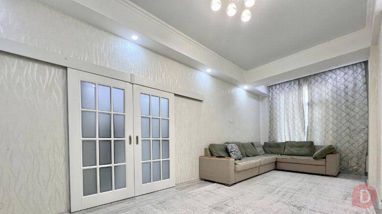 Сдаётся 3х комнатная квартира в центре район Исанова/Боконбаева - скв Bishkek - изображение 1