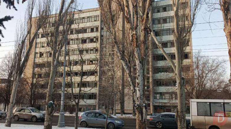 Продажа офисного здания 8000 м2 Луганск Луганск - изображение 1