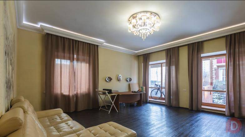 Коттедж 272 м² на участке 4 сот. Красноярск - изображение 1