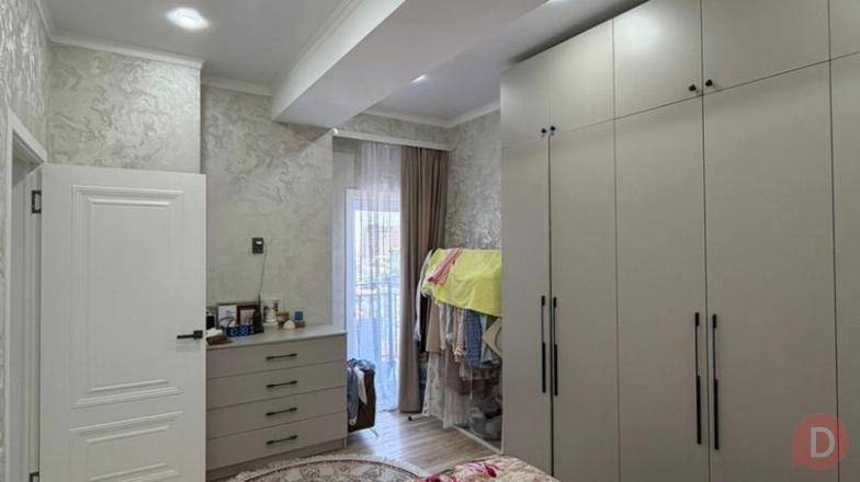 Продается 2х ком квартира, в районе Восток-5 Bishkek - изображение 1
