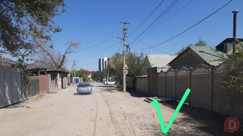 Продаю полдома, в районе Пишпека, по ул. Крылова Bishkek - изображение 1