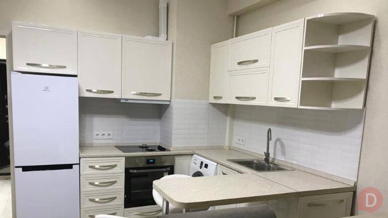 Сдаю элитную квартиру-студию, район Вефа-центра, Тыныстанова, дом 38 Bishkek - изображение 1