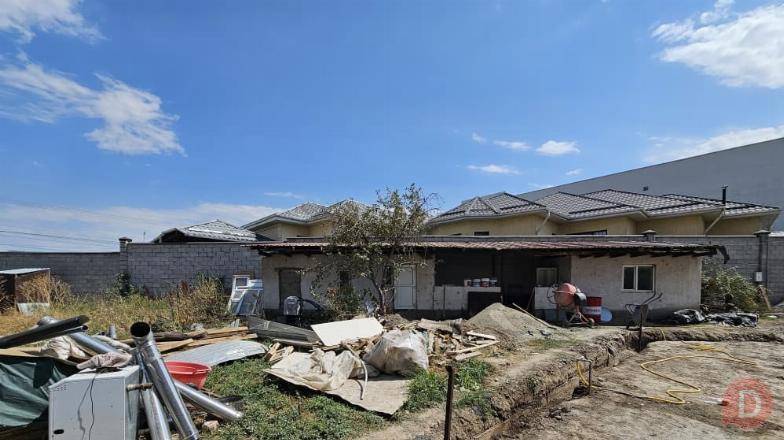 Срочно продаю времянку с участком 4 сотки. Адрес : Арча бешик , ул. Ка Bishkek - изображение 1