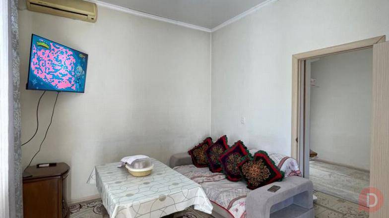 Продается компактная 1 комнатная квартира в 1 этажном жилом доме. Ор Bishkek - изображение 1